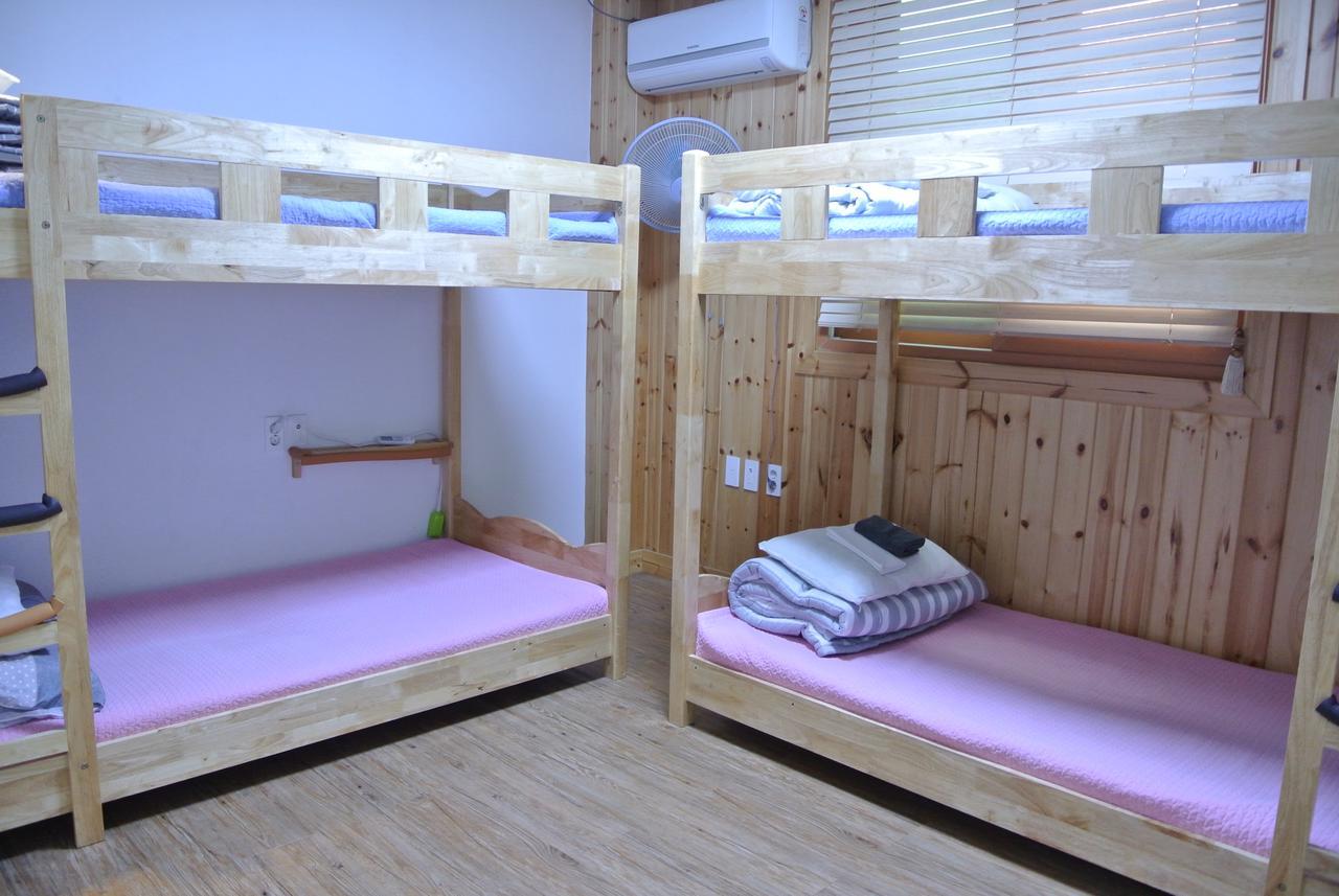 My Mother Guesthouse Jeju Esterno foto